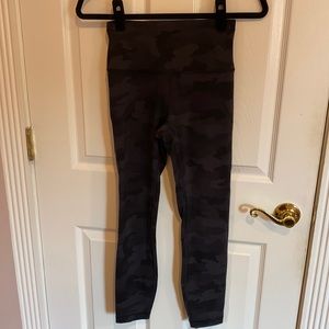 Wunder train lulu lemon leggings black camo